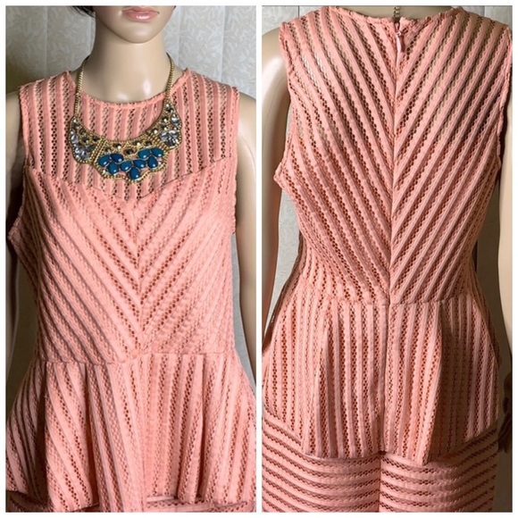 Beautiful top and skirts set - Picture 2 of 3